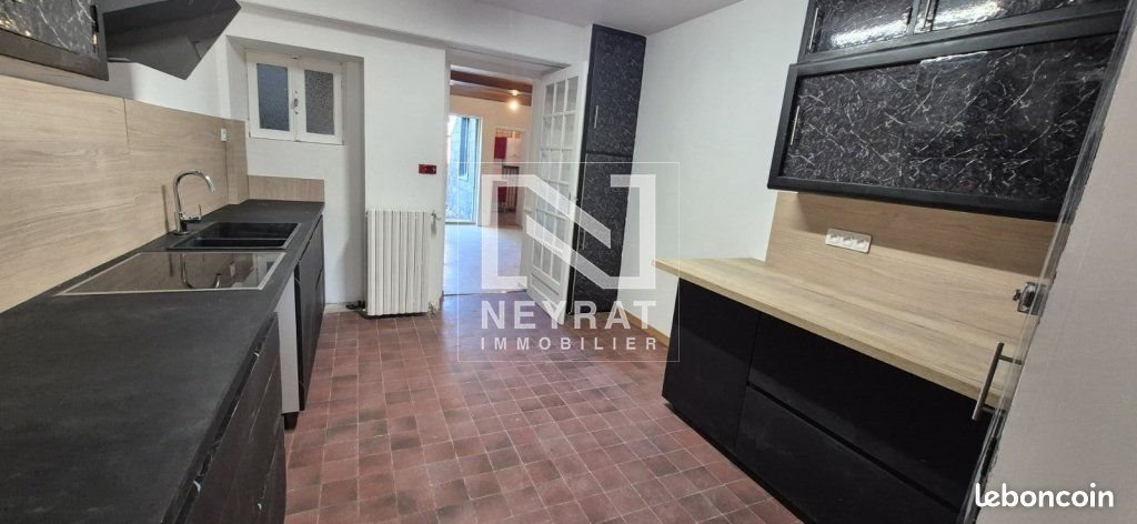 Appartement à louer, 74m², Autun