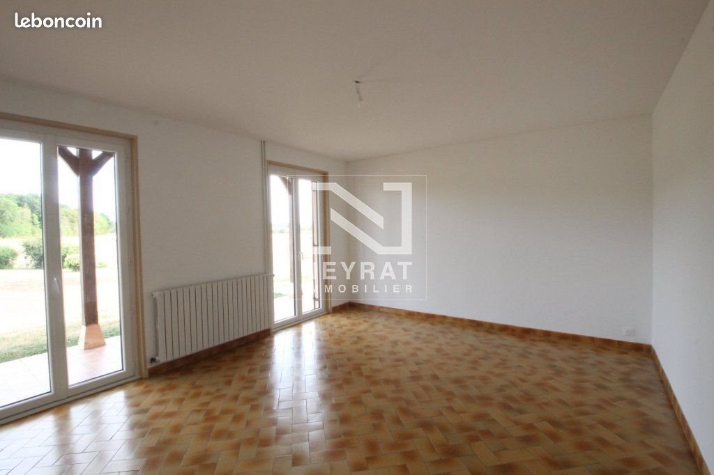Appartement à louer, 120m², Bantanges