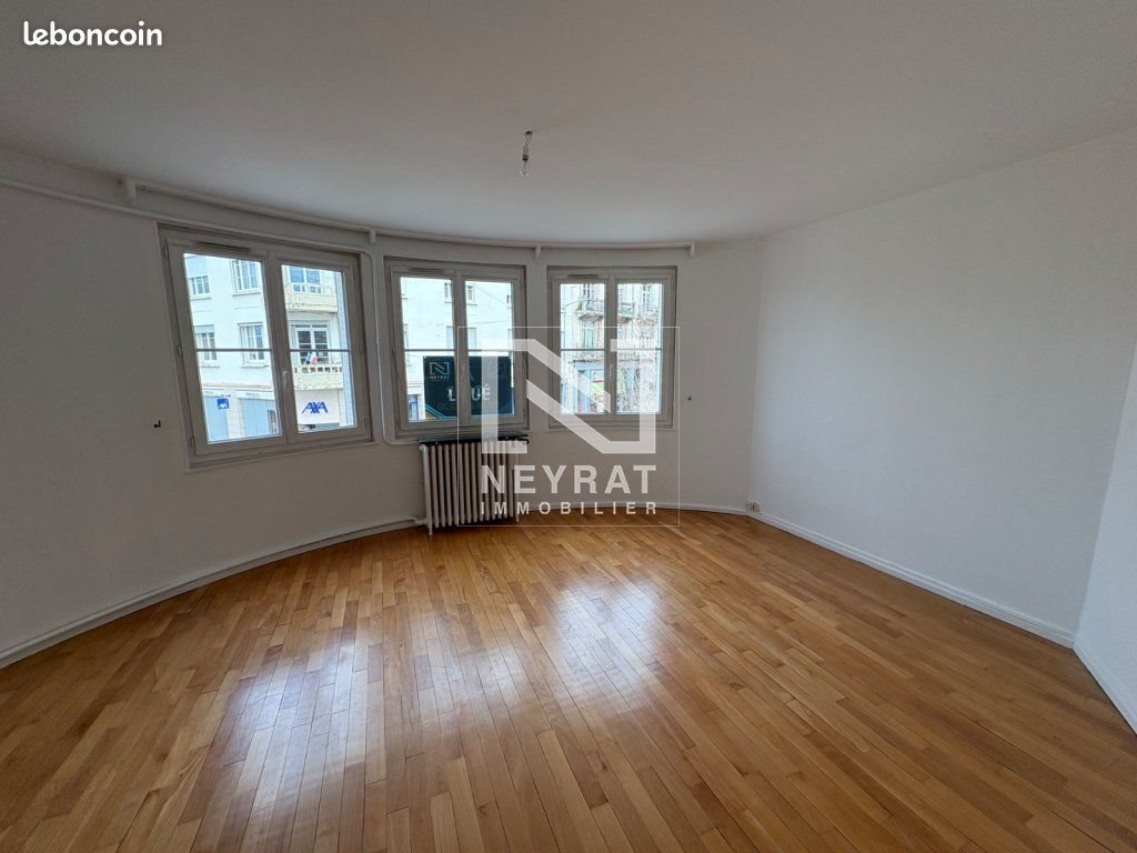 Appartement à louer, 80m², Autun
