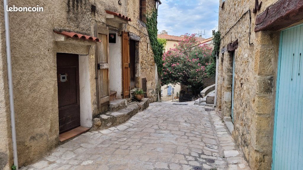 Appartement à louer, 35m², Callian