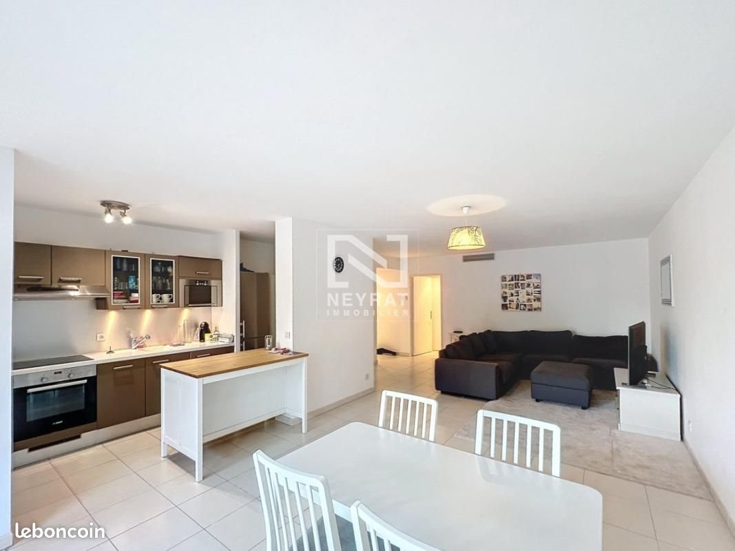 Appartement à vendre, 74m², Saint-Raphaël