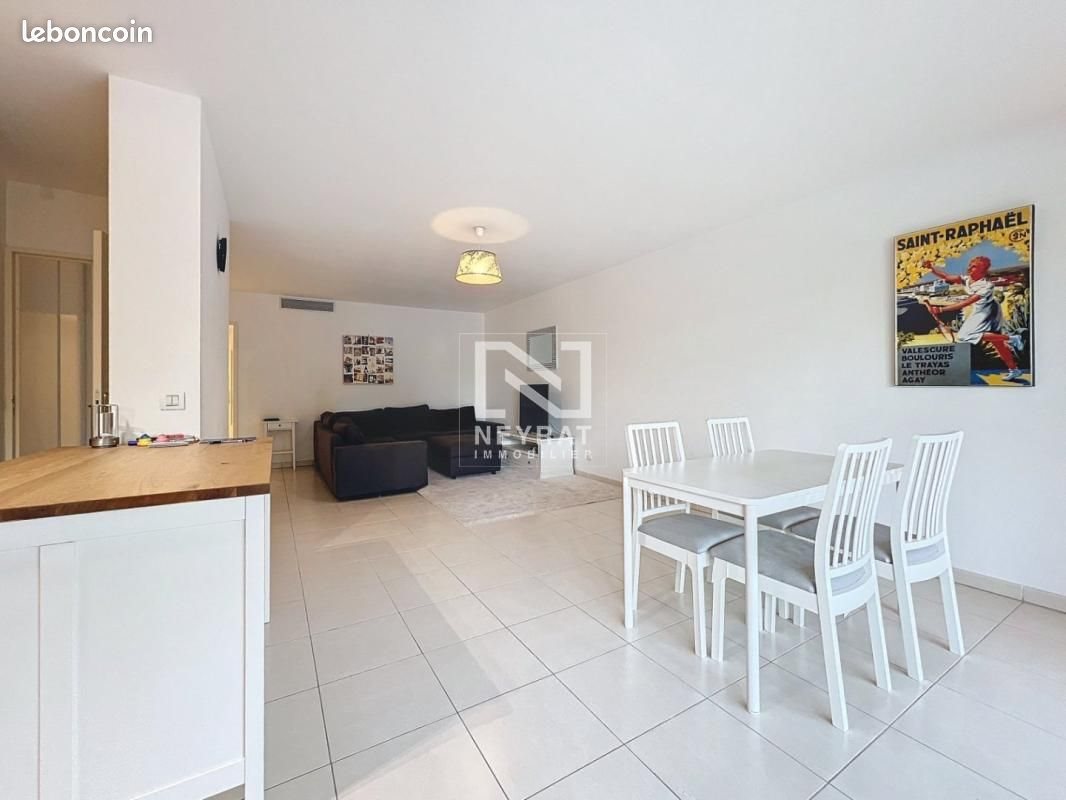 Appartement à vendre, 74m², Saint-Raphaël