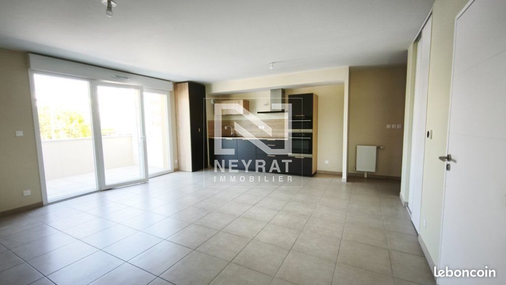 Appartement à louer, 68m², Saint-Rémy