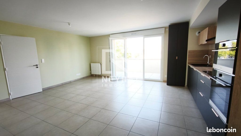 Appartement à louer, 68m², Saint-Rémy