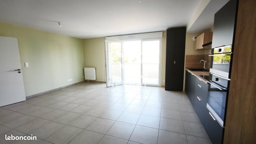 Appartement à louer, 68m², Saint-Rémy