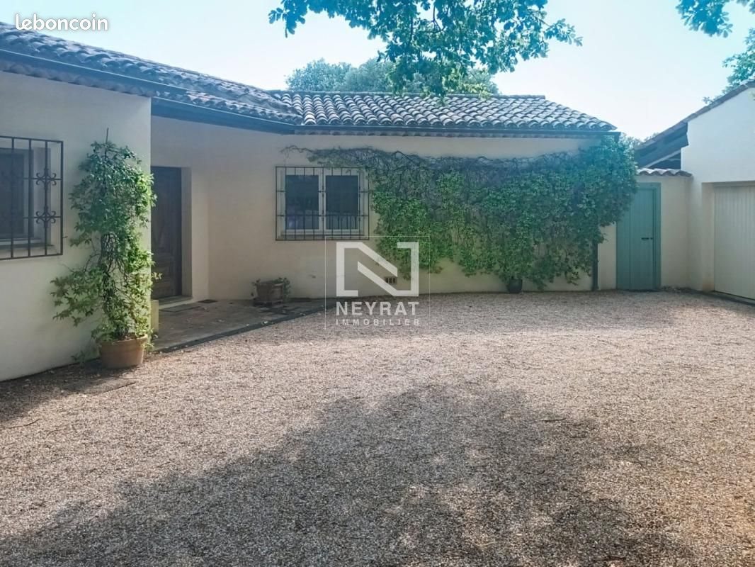 Maison à vendre, 140m², Tourrettes