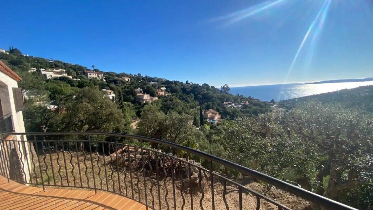 Maison à vendre, 141m², Roquebrune-sur-Argens
