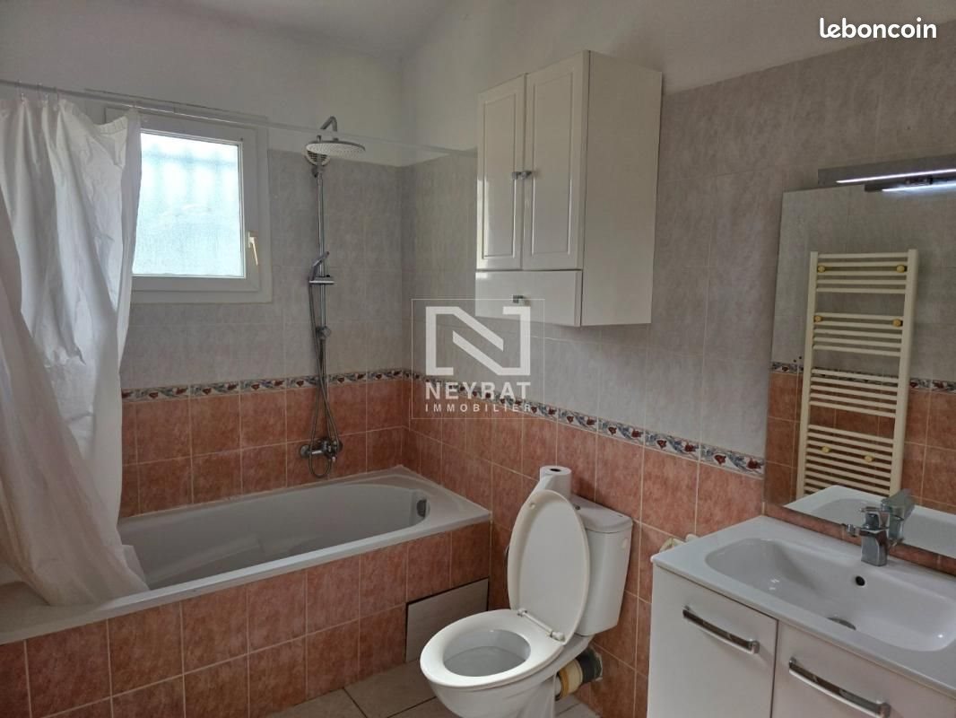 Appartement à louer, 62m², Fayence