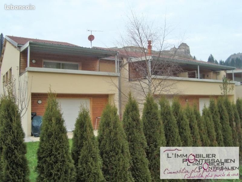 Appartement à louer, 69m², La Cluse-et-Mijoux