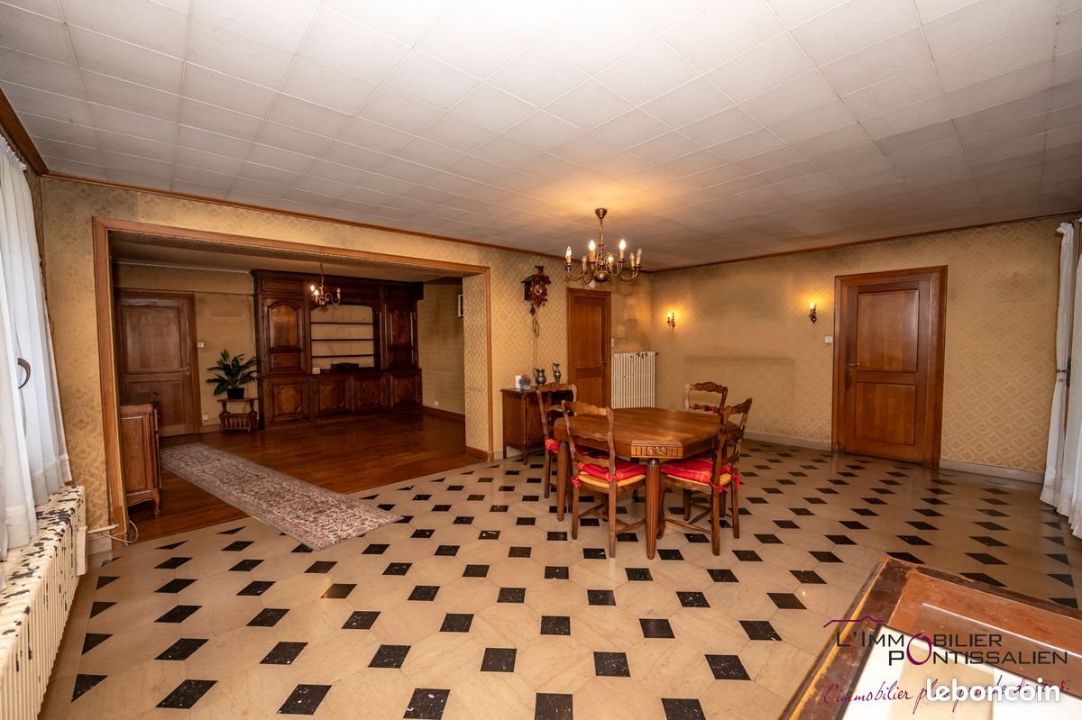 Maison à vendre, 208m², Les Hôpitaux-Neufs