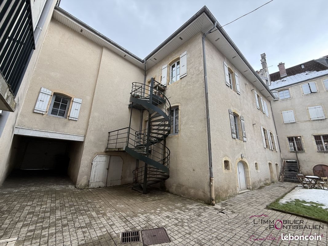 Appartement à louer, 72m², Pontarlier