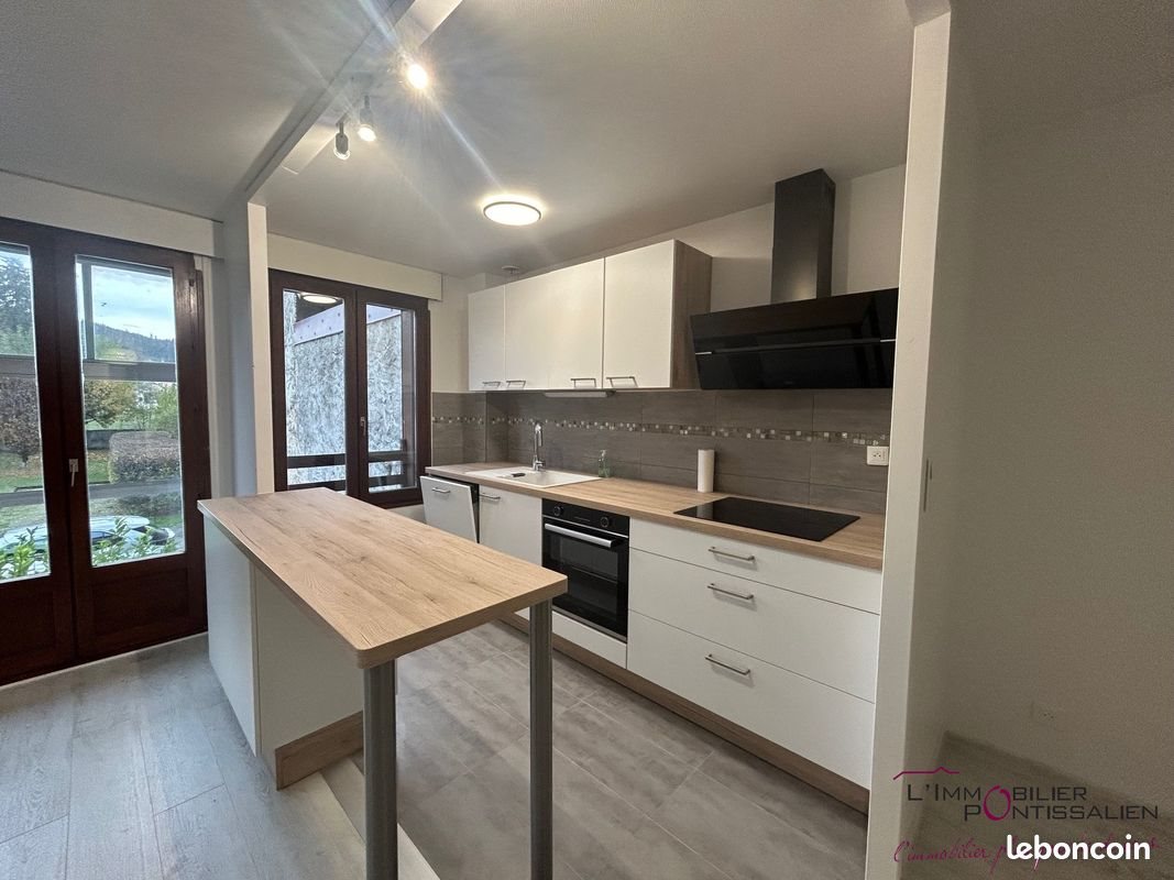 Appartement à louer, 67m², Pontarlier