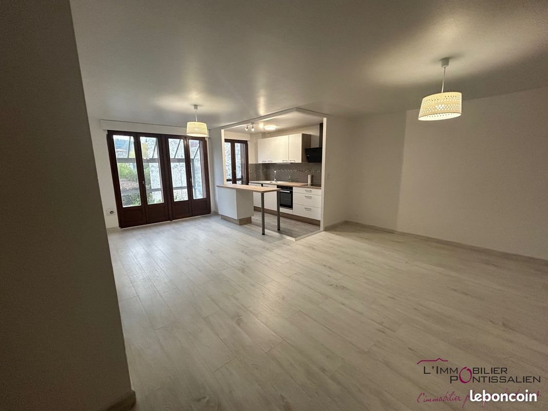 Appartement à louer, 67m², Pontarlier