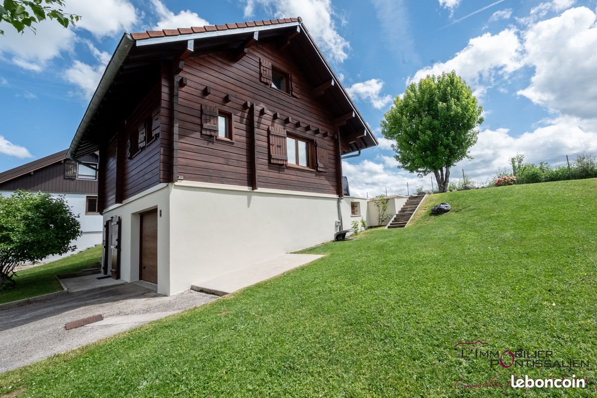 Maison à vendre, 95m², Mouthe