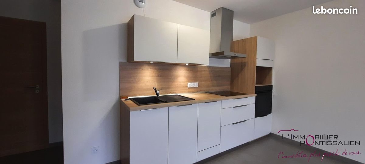 Appartement à louer, 47m², Mouthe