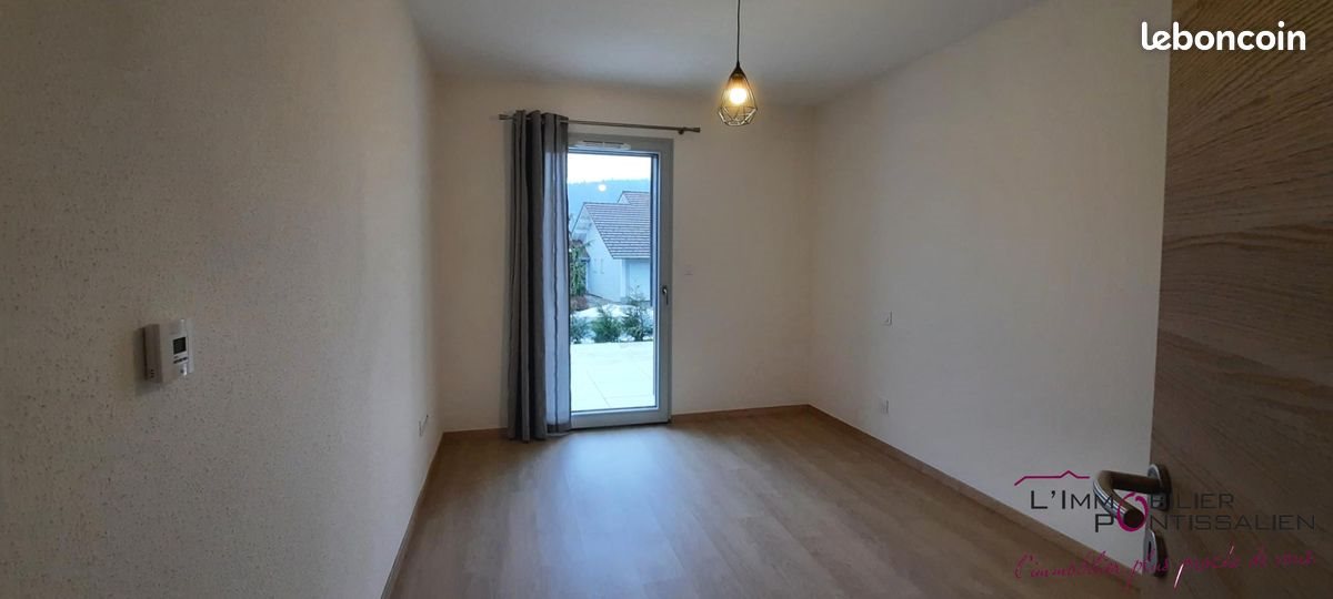 Appartement à louer, 47m², Mouthe