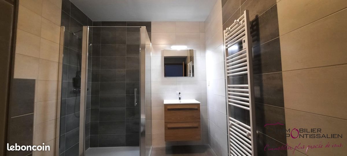 Appartement à louer, 47m², Mouthe