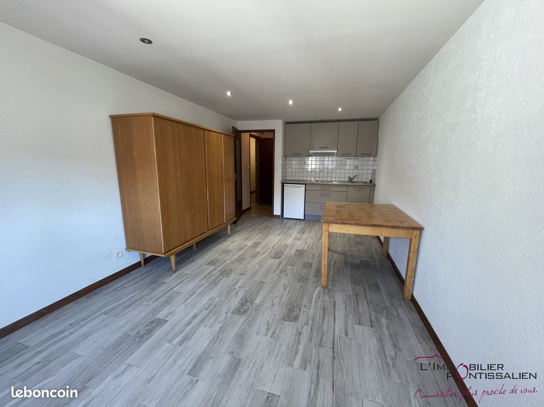 Appartement à louer, 24m², Pontarlier