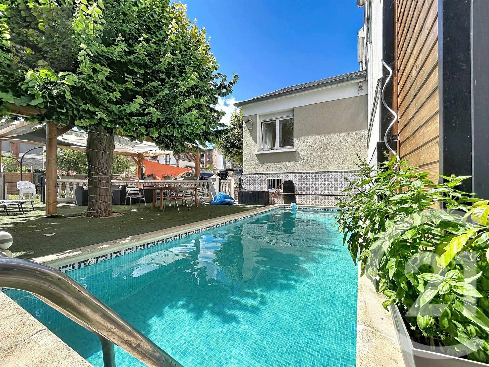 Maison à vendre, 331m², Troyes