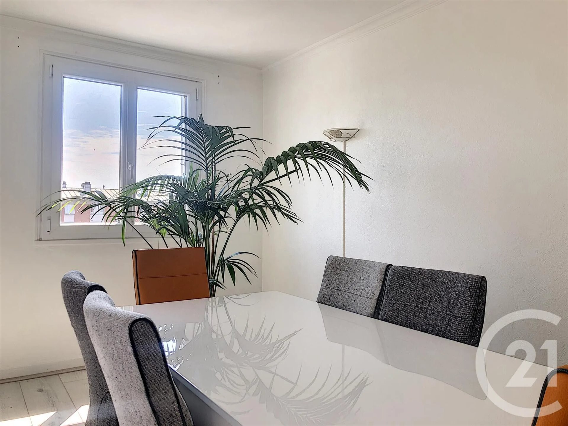 Appartement à vendre, 76m², Saint-Julien-les-Villas