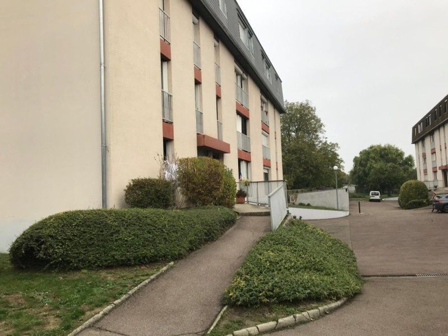Appartement à louer, 83m², Saint-Julien-les-Villas