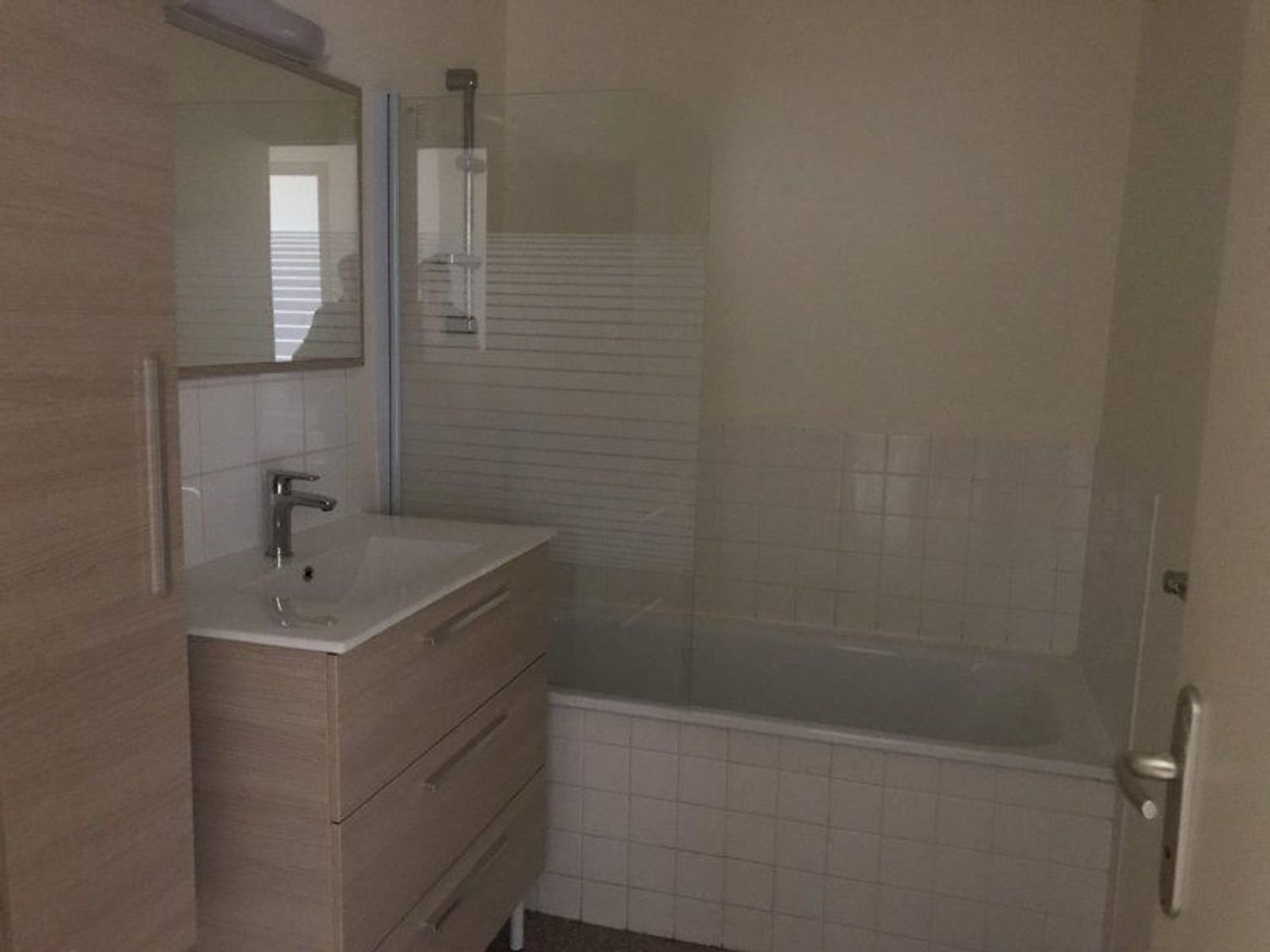 Appartement à louer, 83m², Saint-Julien-les-Villas