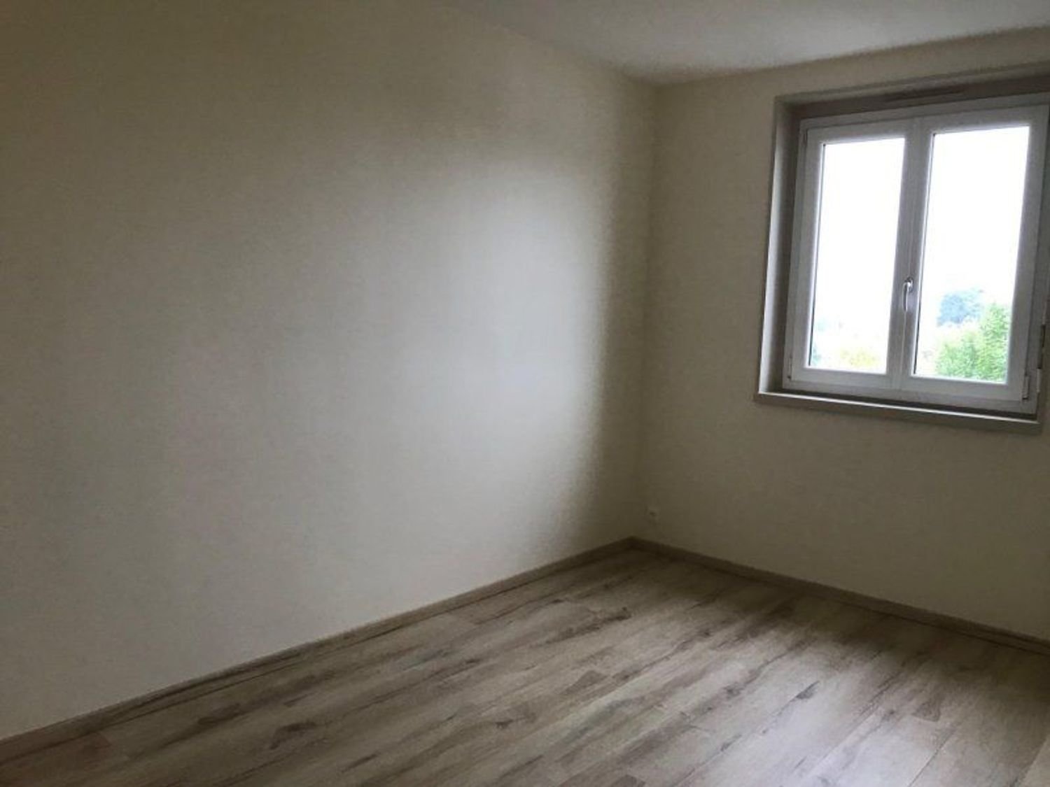 Appartement à louer, 83m², Saint-Julien-les-Villas