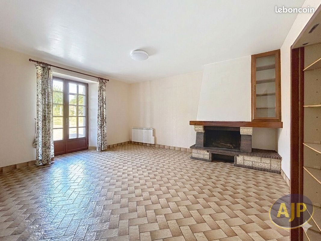 Maison à vendre, 95m², Rougé