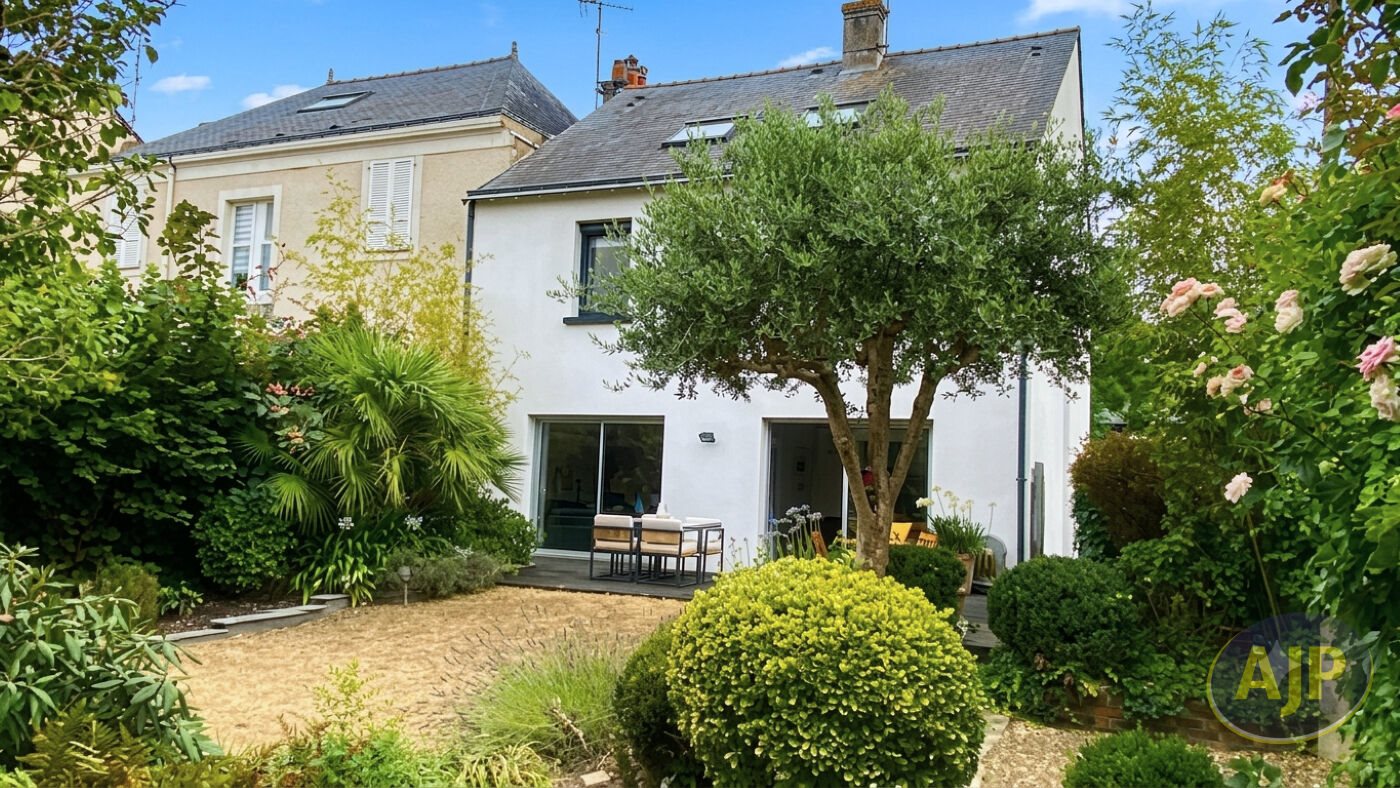 Maison à vendre, 201m², Angers