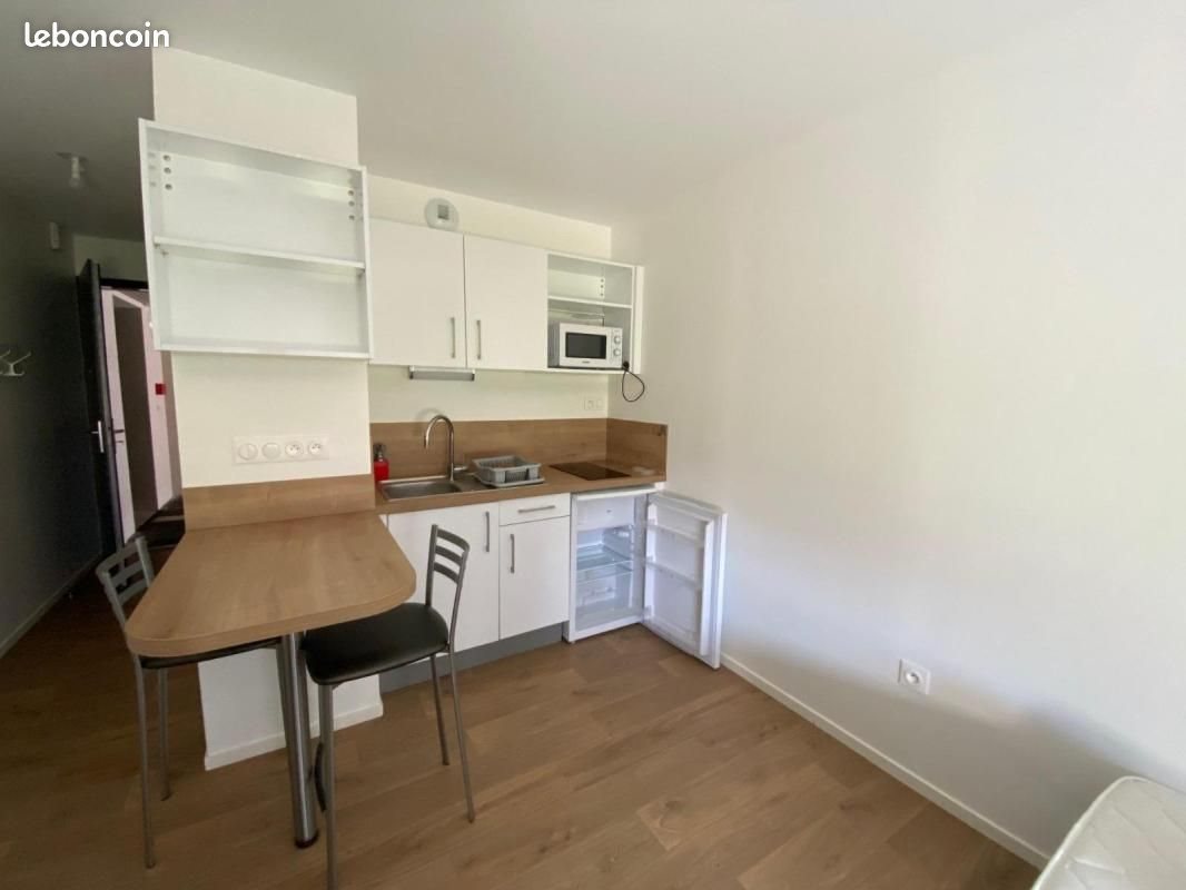 Appartement à louer, 21m², Laval
