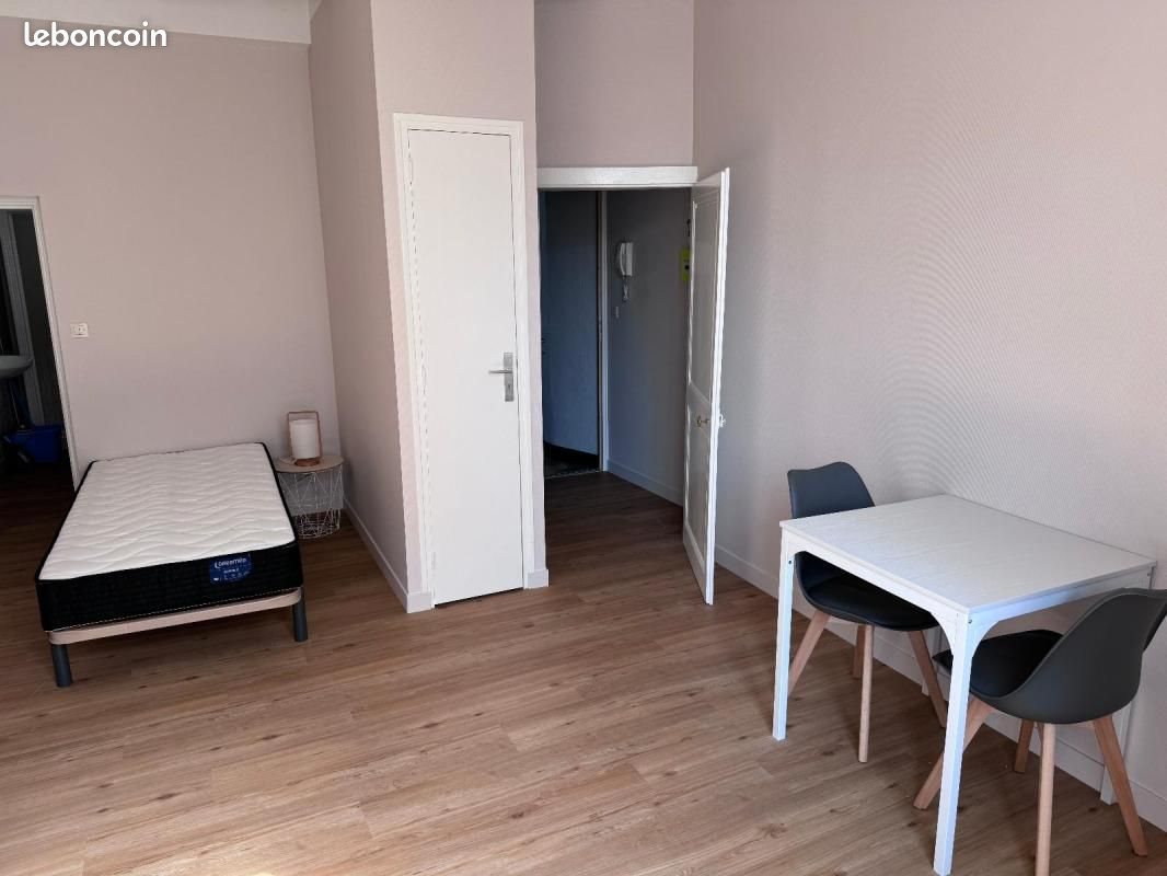 Appartement à louer, 20m², Laval