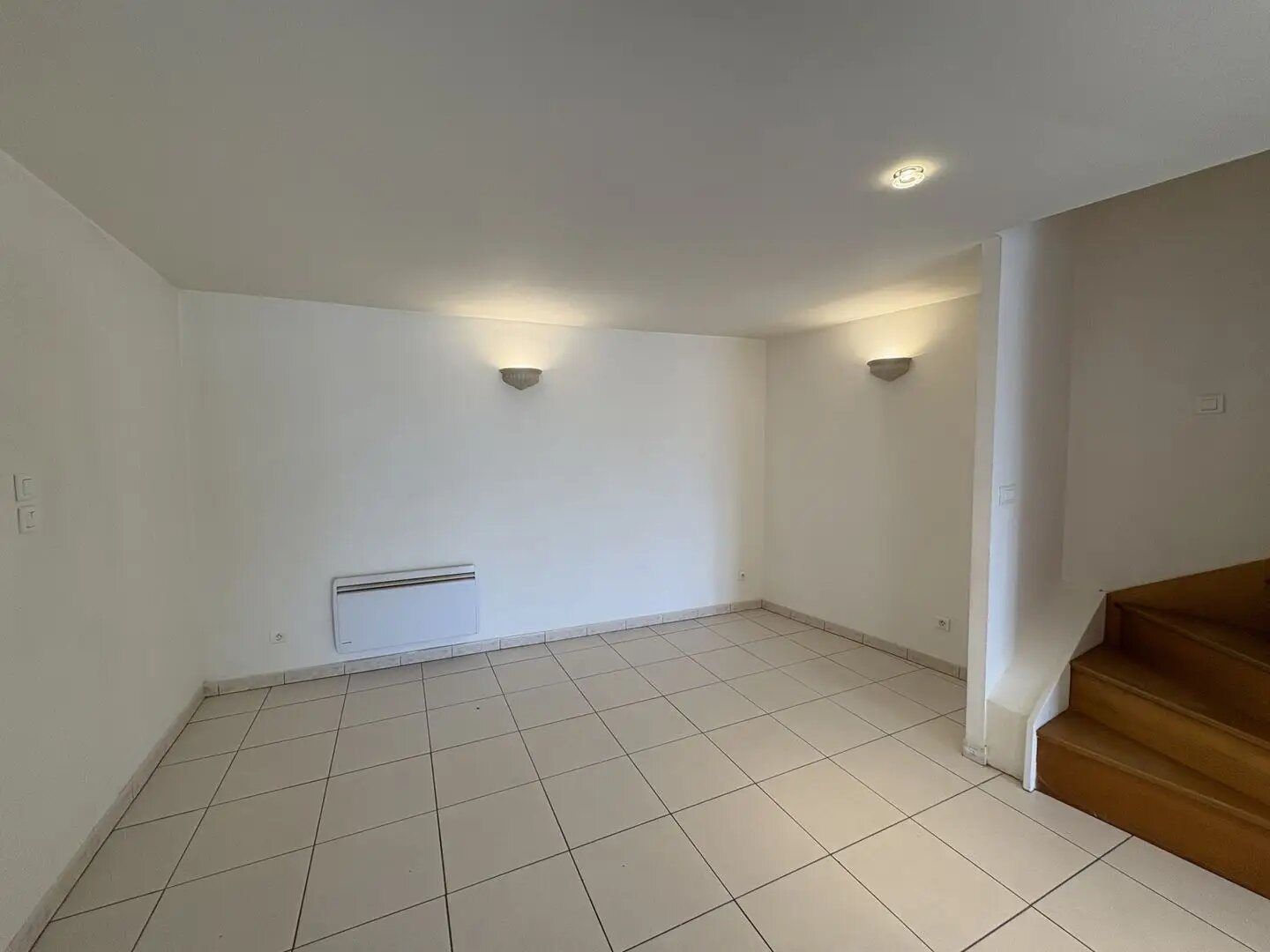 Appartement à louer, 89m², Lasbordes