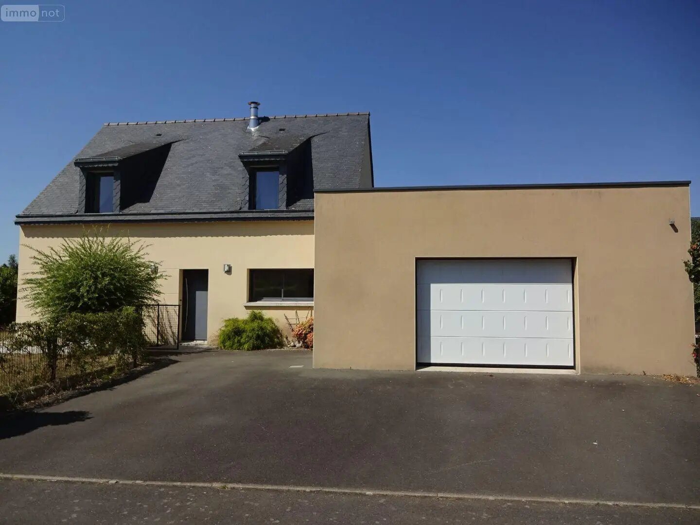 Maison à louer, 122m², Saint-Germain-en-Coglès