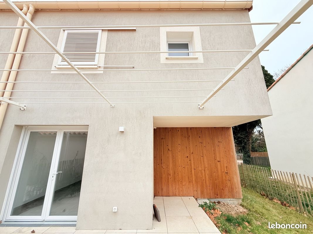 Maison à louer, 77m², Orgon