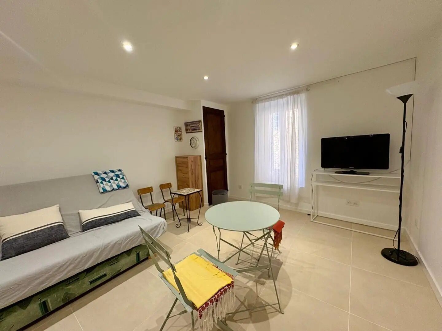 Appartement à louer, 25m², Cassis