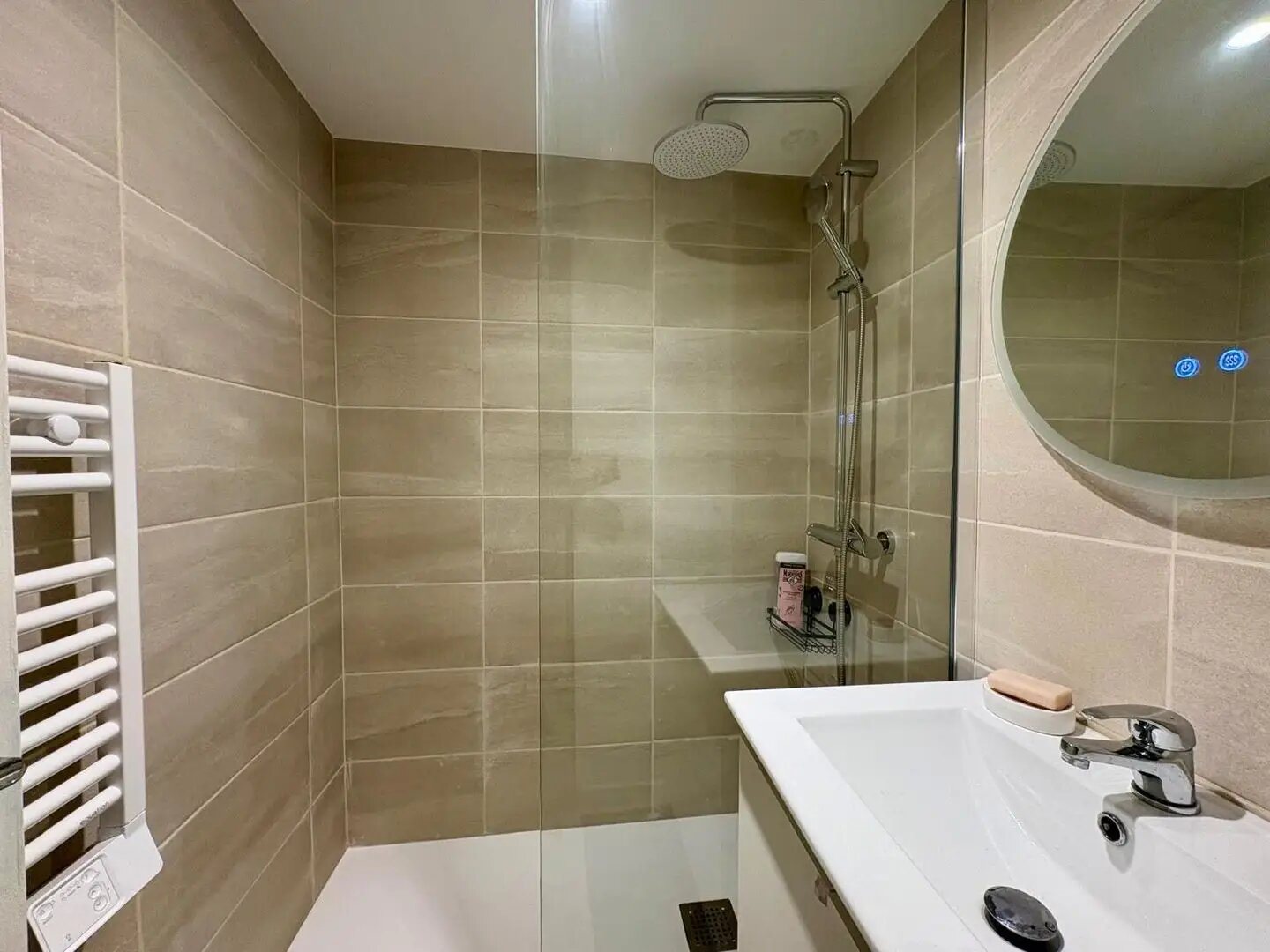 Appartement à louer, 25m², Cassis