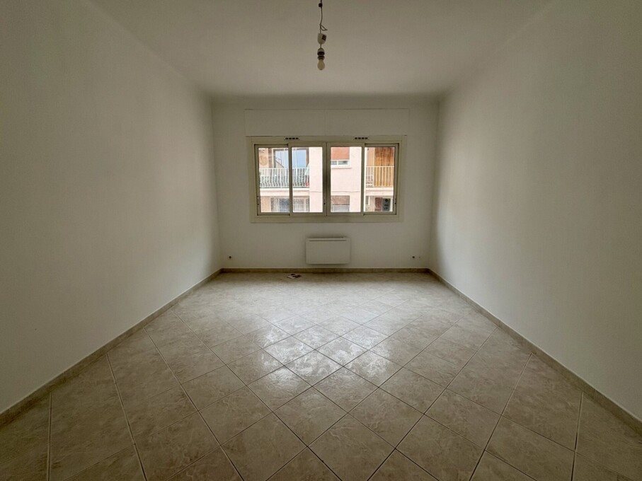 Appartement à louer, 30m², Cassis