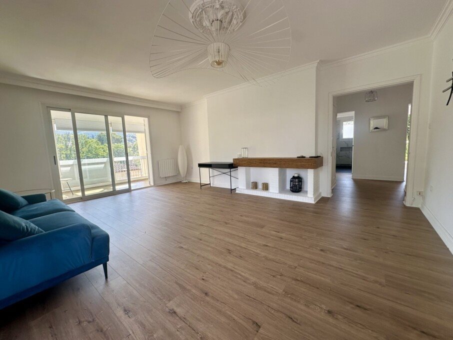 Appartement à louer, 68m², Cassis