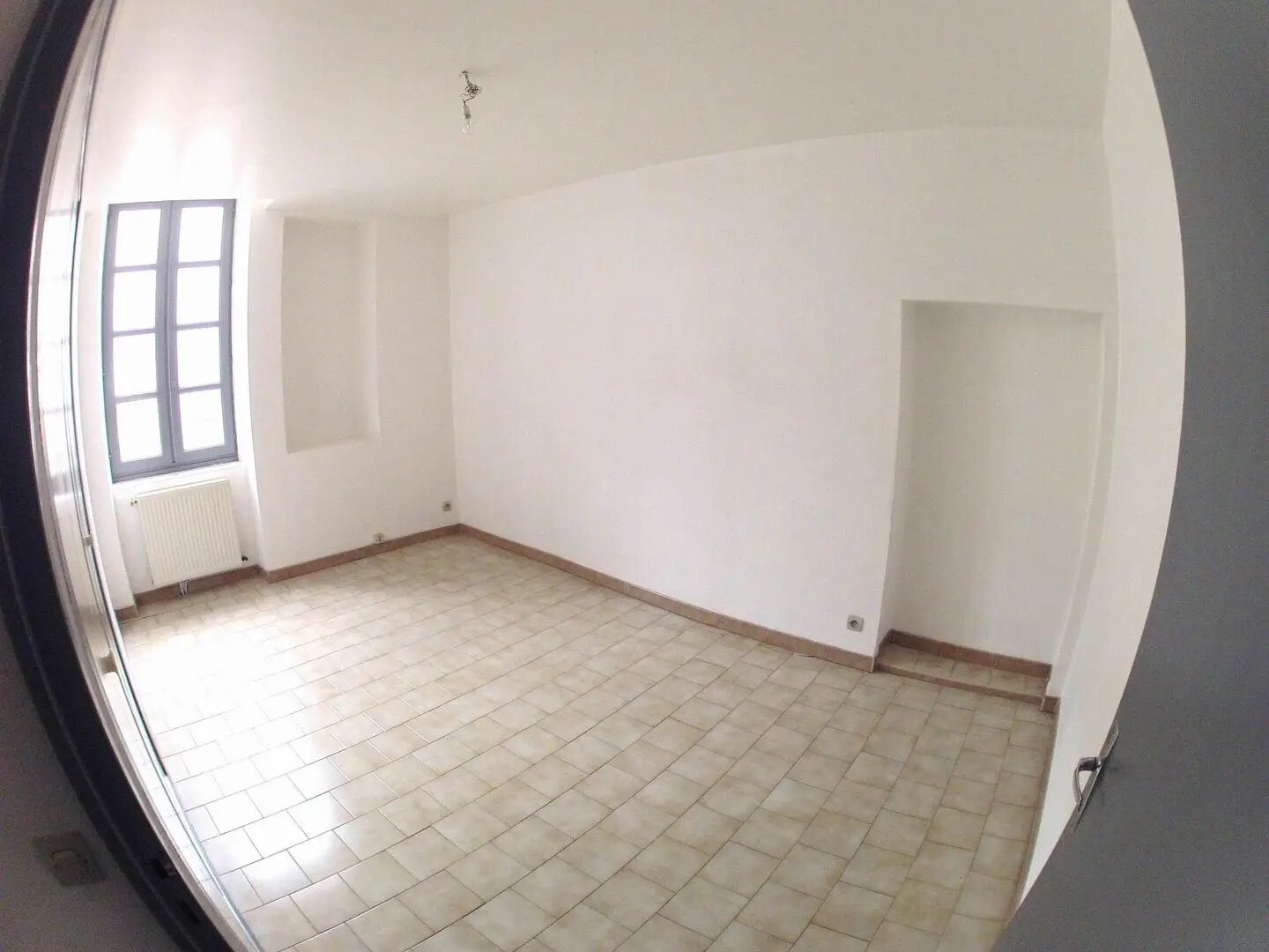 Appartement à louer, 51m², Nîmes