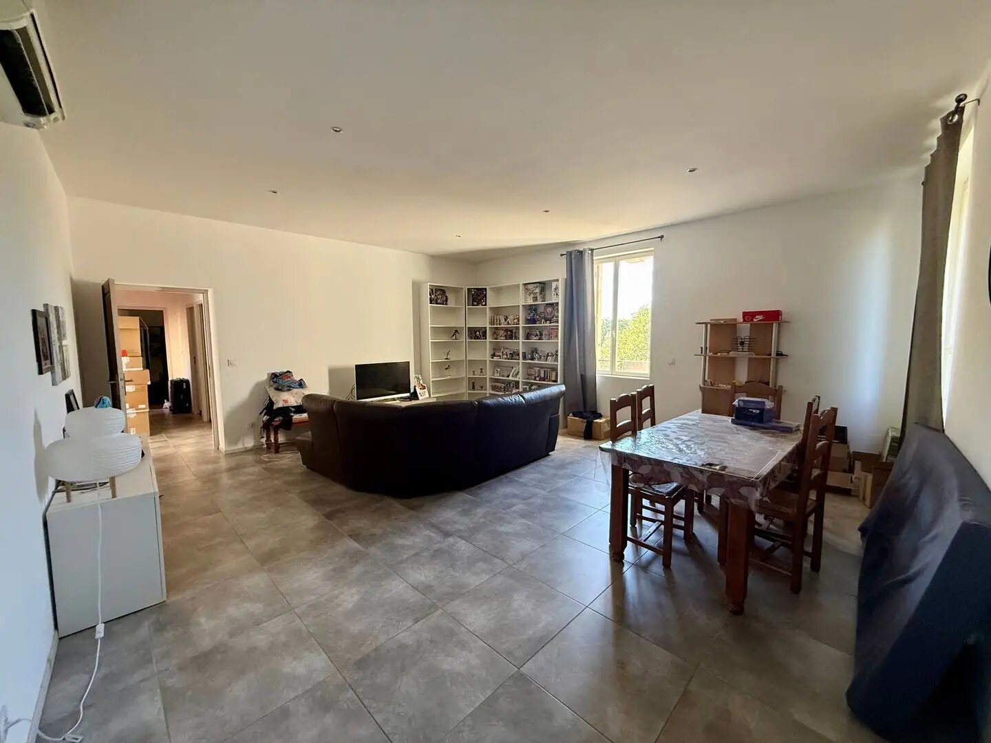 Appartement à louer, 100m², Caissargues