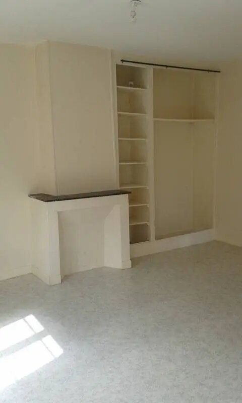 Appartement à louer, 63m², Trie-Château