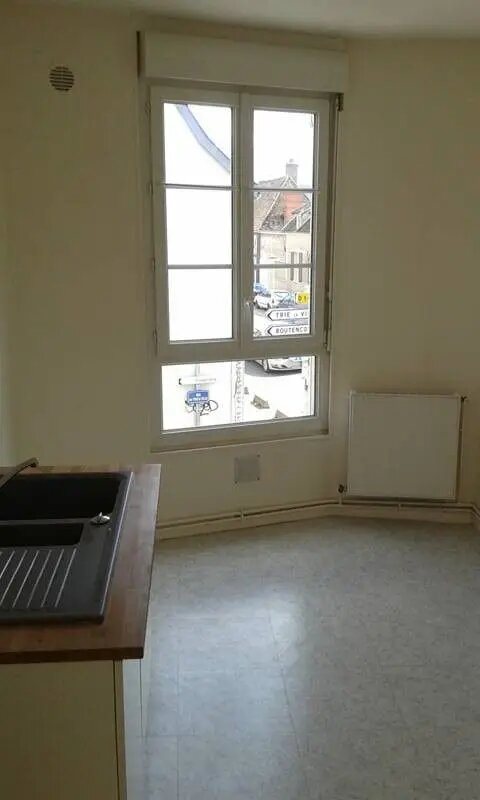 Appartement à louer, 63m², Trie-Château