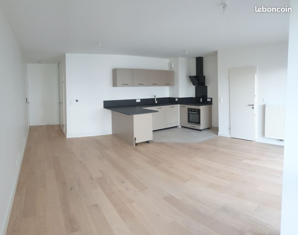 Appartement à louer, 71m², Mérignac