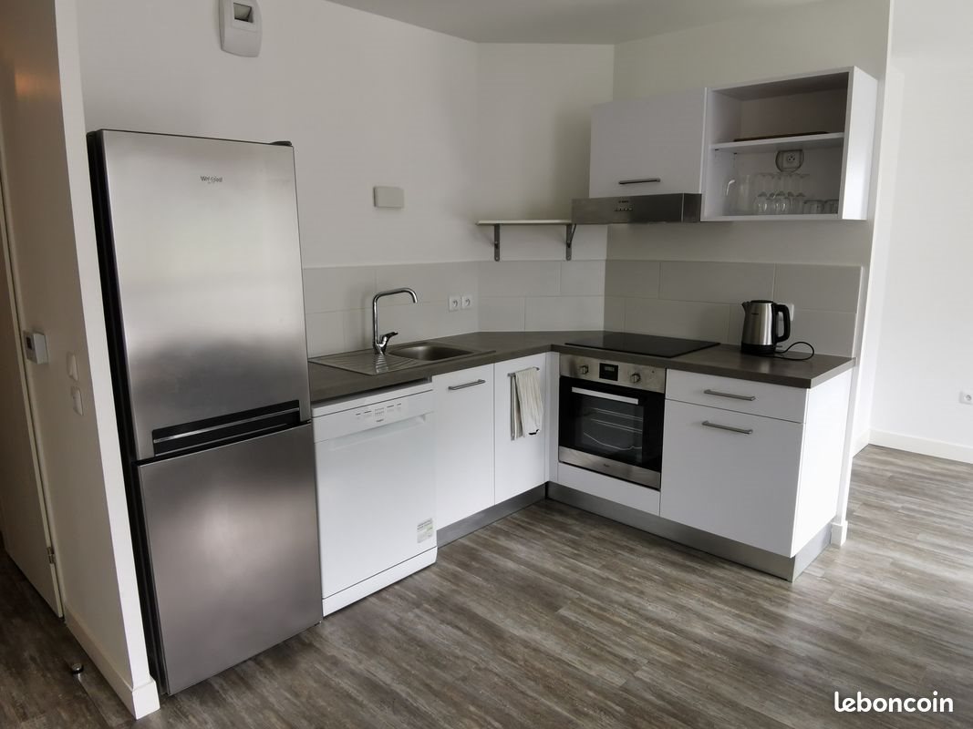 Appartement à louer, 65m², Talence