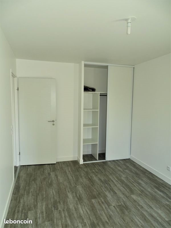 Appartement à louer, 69m², Talence