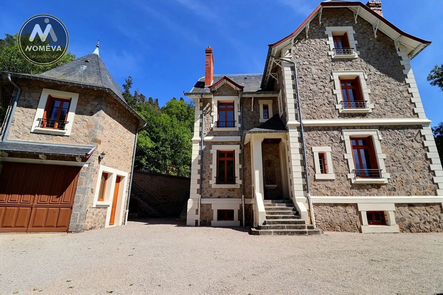 Maison à vendre, 360m², Dunières