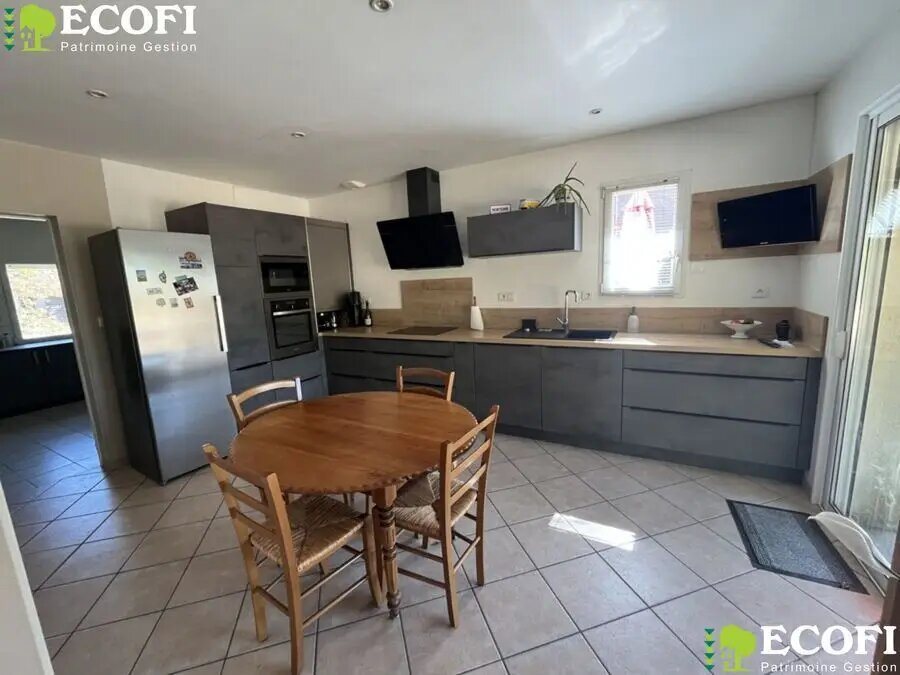 Maison à vendre, 157m², Bressuire