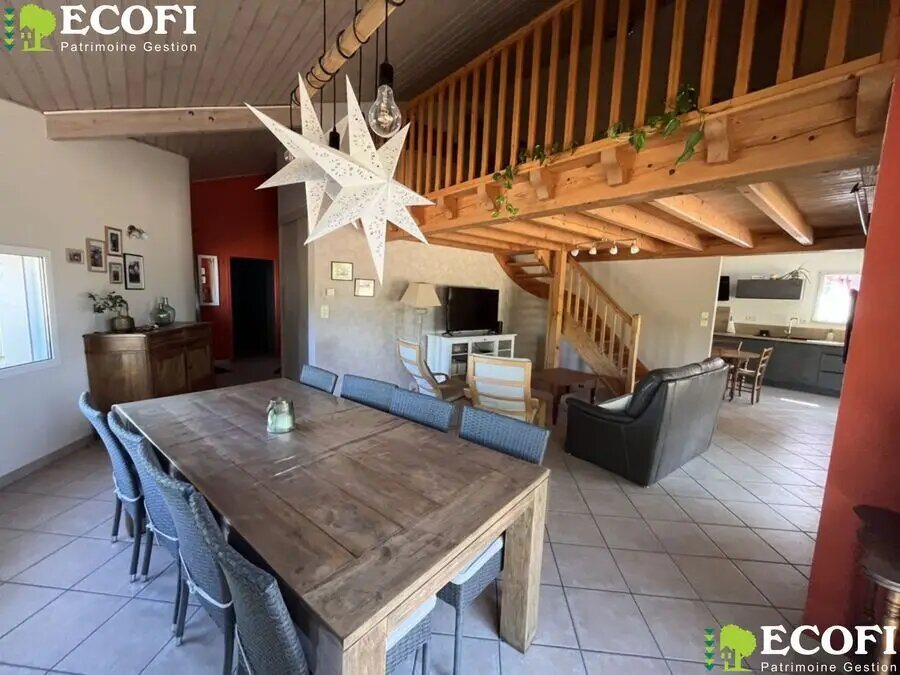 Maison à vendre, 157m², Bressuire