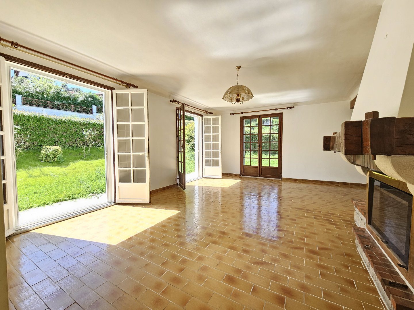 Maison à vendre, 240m², Mouguerre