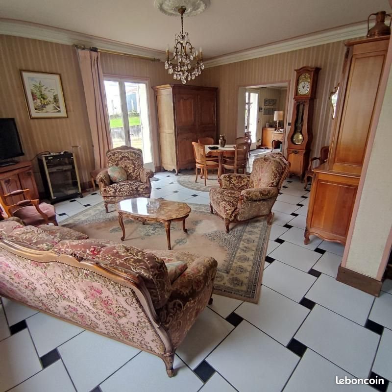 Maison à vendre, 240m², Carbon-Blanc